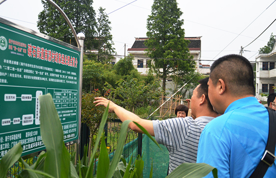 装睡被陌生人摸出水好爽