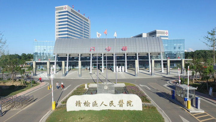 装睡被陌生人摸出水好爽