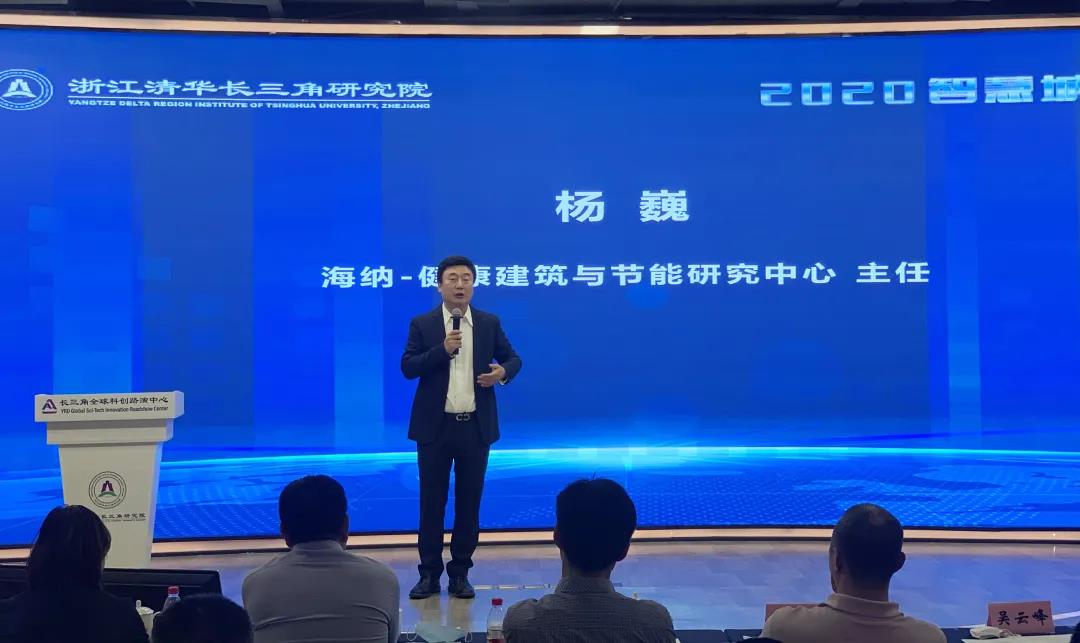 装睡被陌生人摸出水好爽