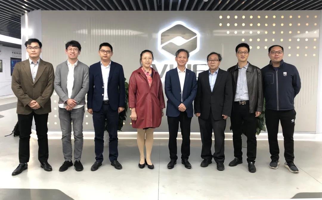 装睡被陌生人摸出水好爽