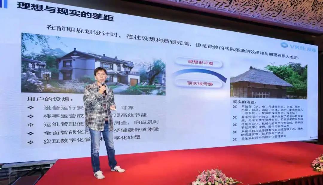 装睡被陌生人摸出水好爽