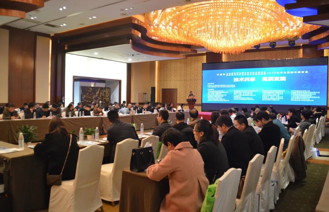 装睡被陌生人摸出水好爽