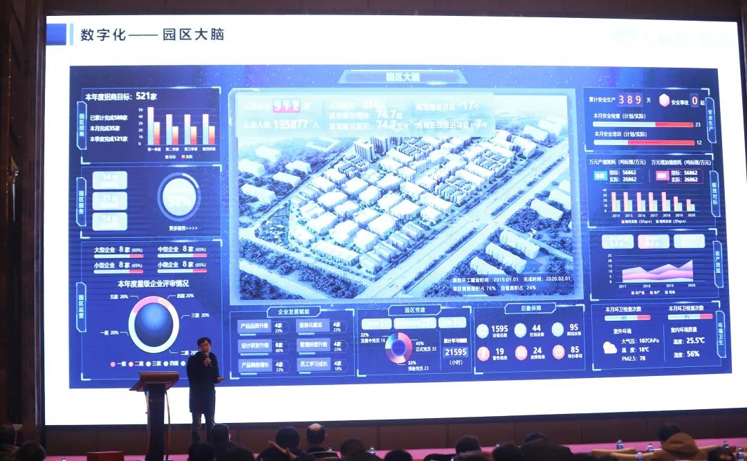 装睡被陌生人摸出水好爽