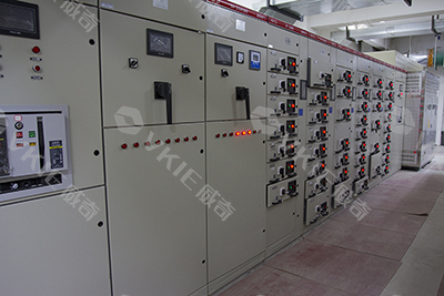 装睡被陌生人摸出水好爽