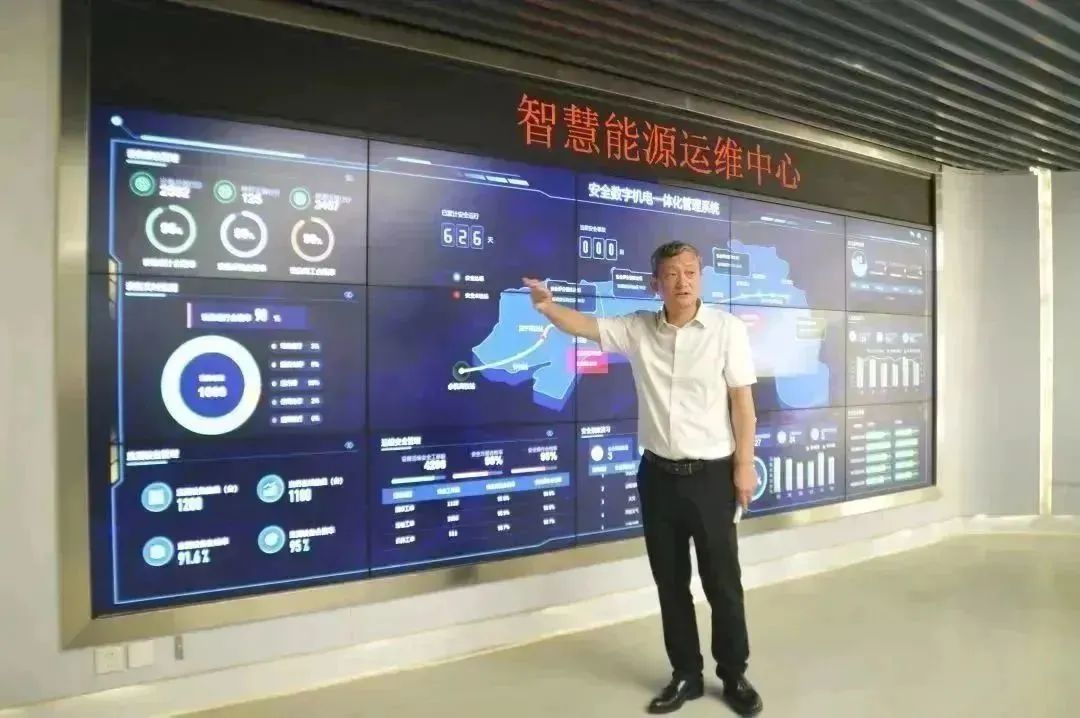 装睡被陌生人摸出水好爽