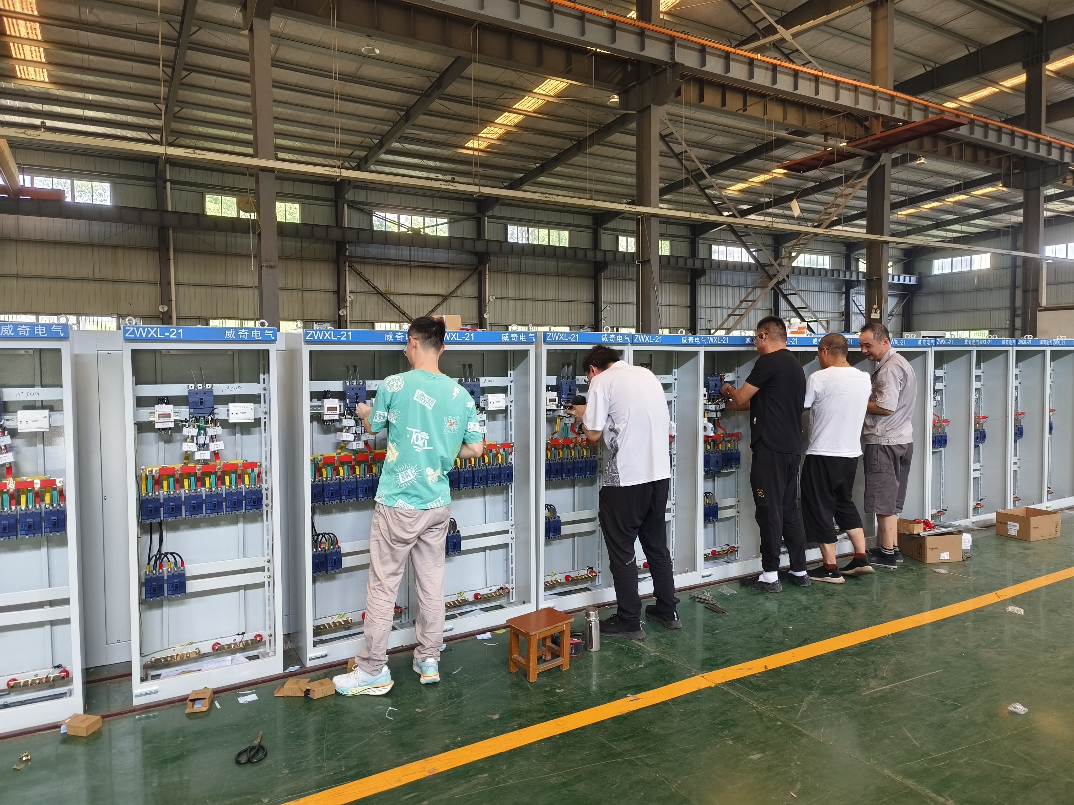 装睡被陌生人摸出水好爽