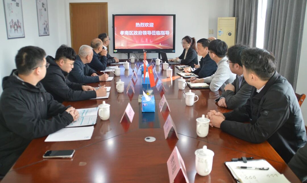 装睡被陌生人摸出水好爽