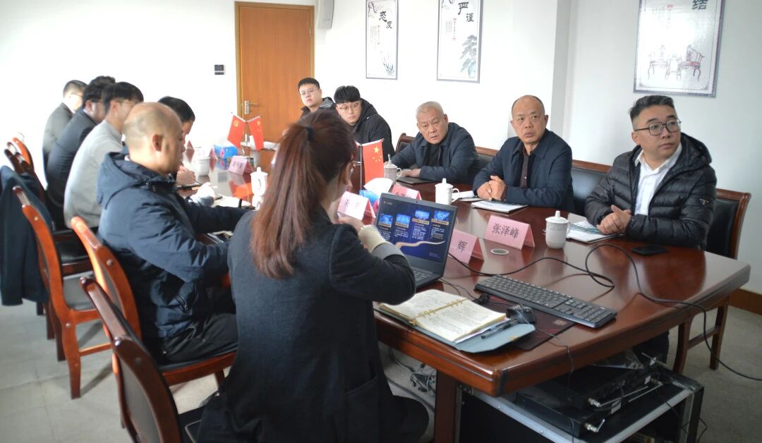 装睡被陌生人摸出水好爽